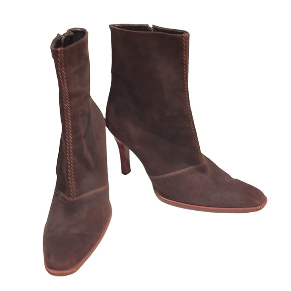 Tod’s Brown Suede Heeled Bootie SZ 9.5 - Picture 1 of 9